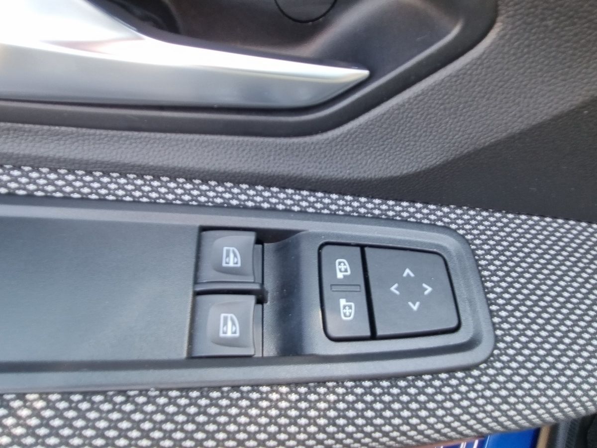 Fahrzeugabbildung Dacia Sandero Stepway Comfort TCe 90 CVT