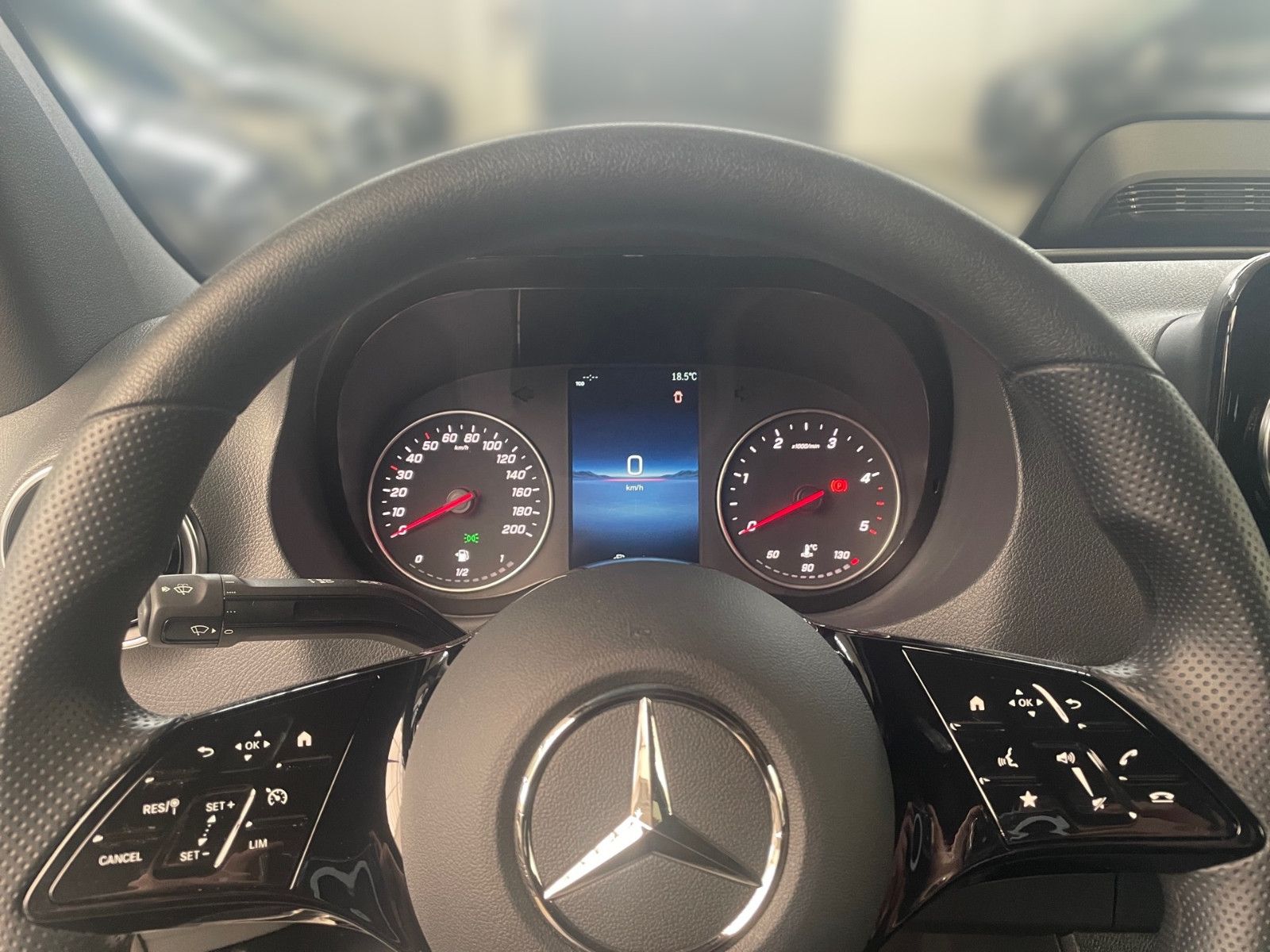 Fahrzeugabbildung Mercedes-Benz Sprinter 317 Mixto PRO L3H2 5 Sitze 3,5t AHK