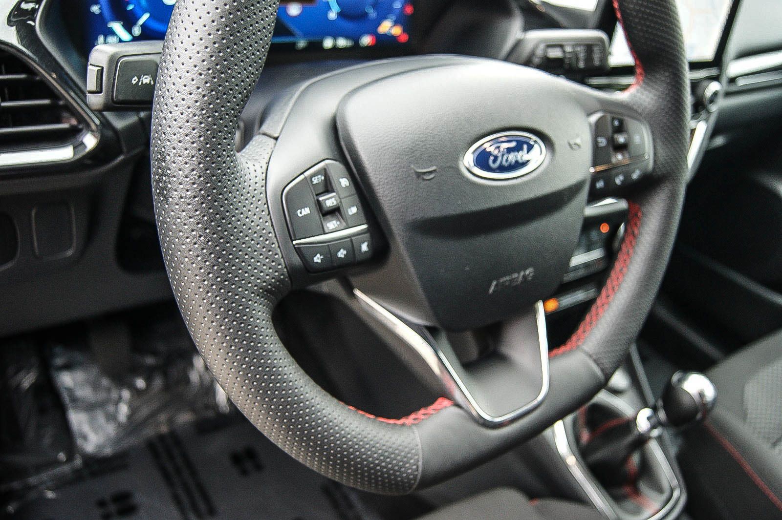 Fahrzeugabbildung Ford Puma 1.0 EcoBoost ST-Line BODY-STYLE NAVI KAMERA