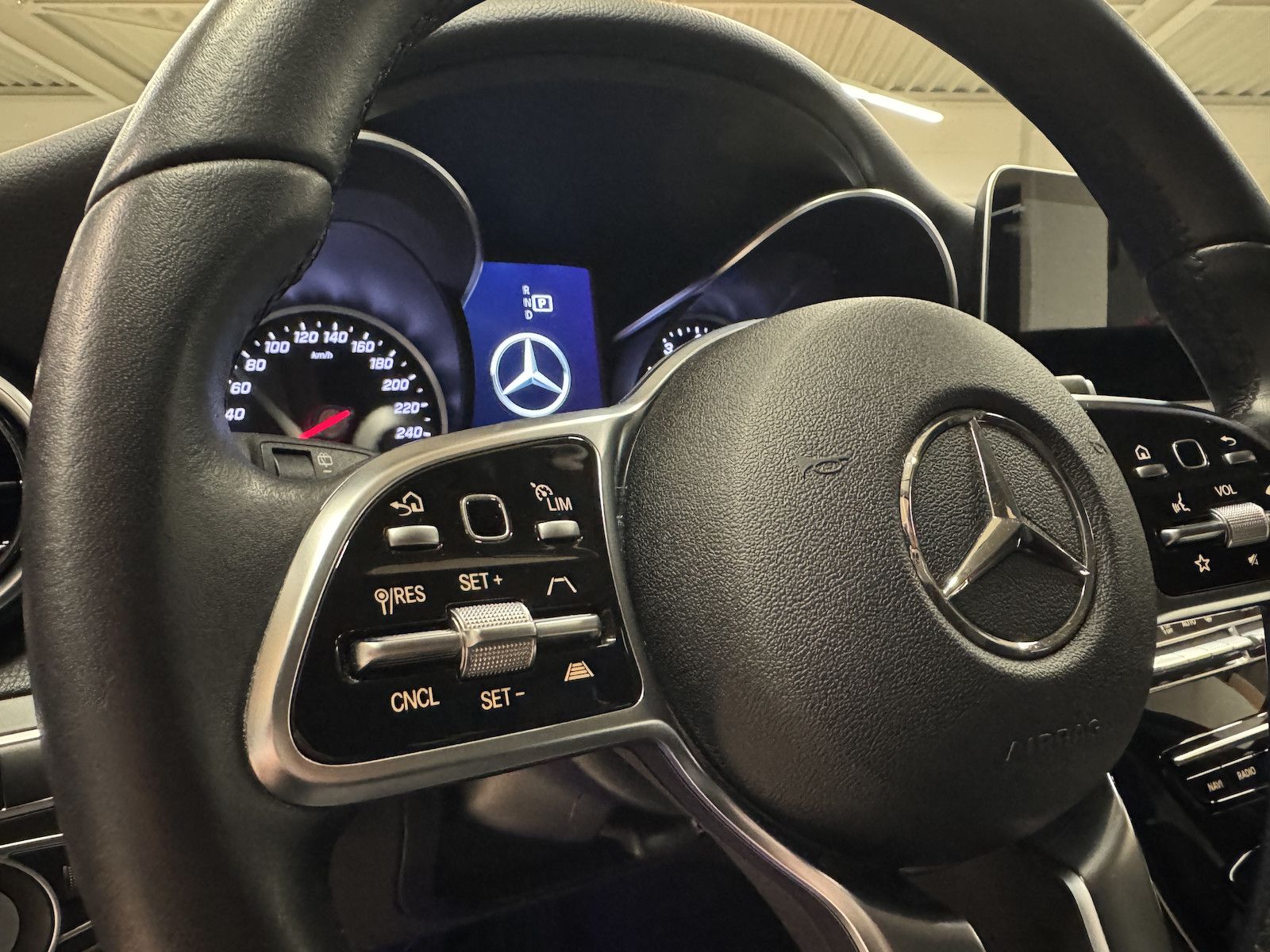 Fahrzeugabbildung Mercedes-Benz C 300 T Aut. /LED/HuD/Distro/Spur/VZE