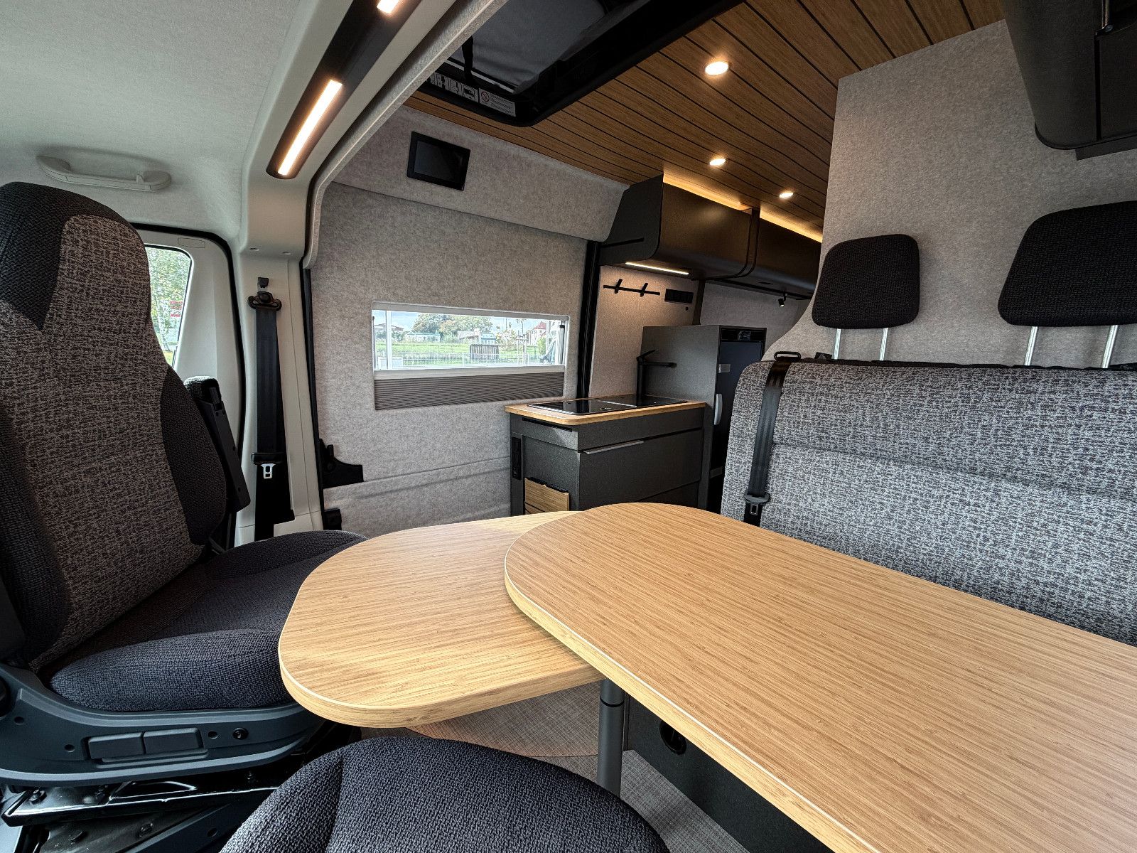 Fahrzeugabbildung HYMER / ERIBA / HYMERCAR Redwood 600 Trail