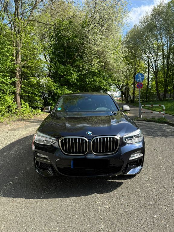 Image of BMW X4 M40
