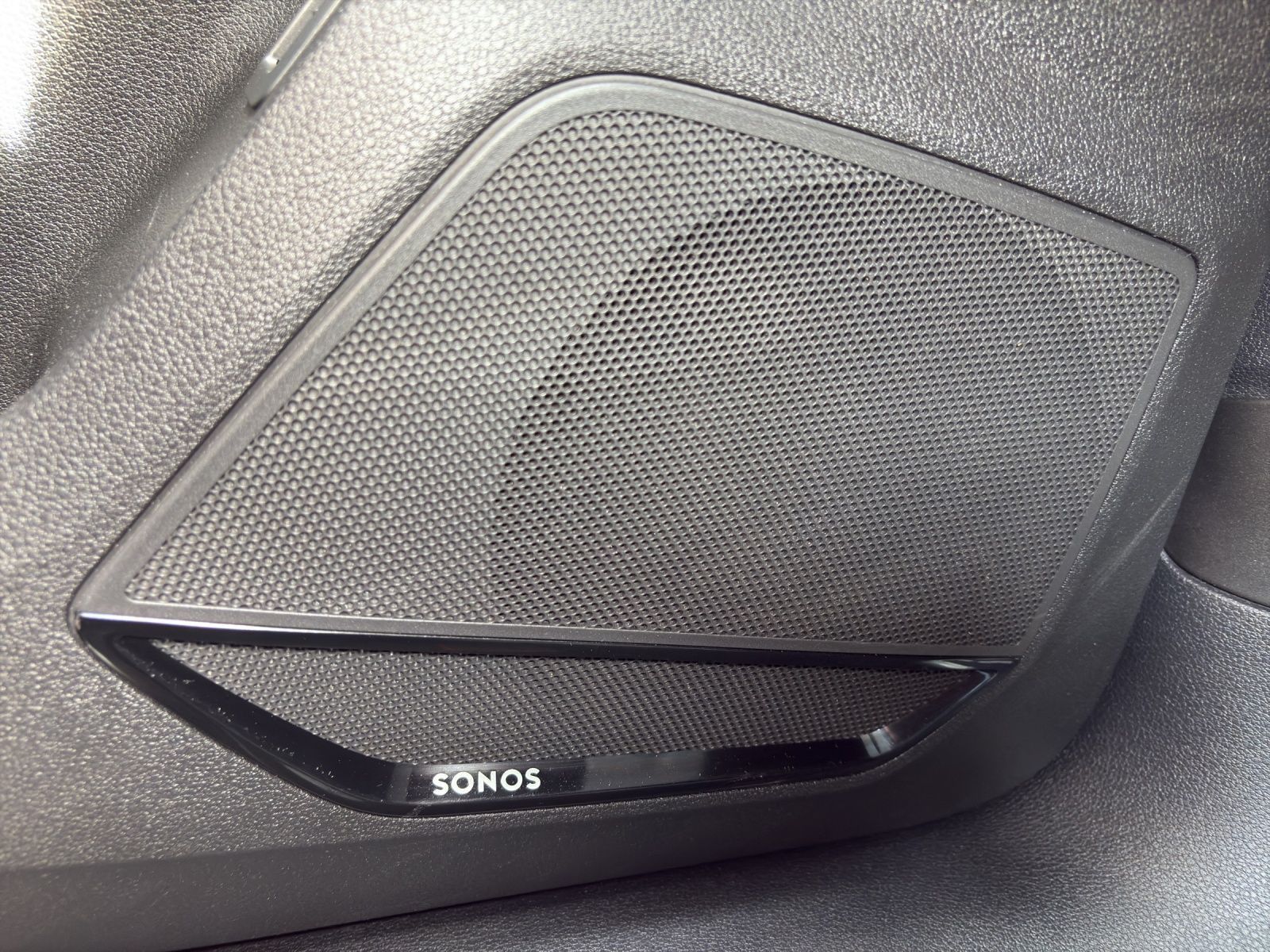 Audi RSQ3 - Bild 18