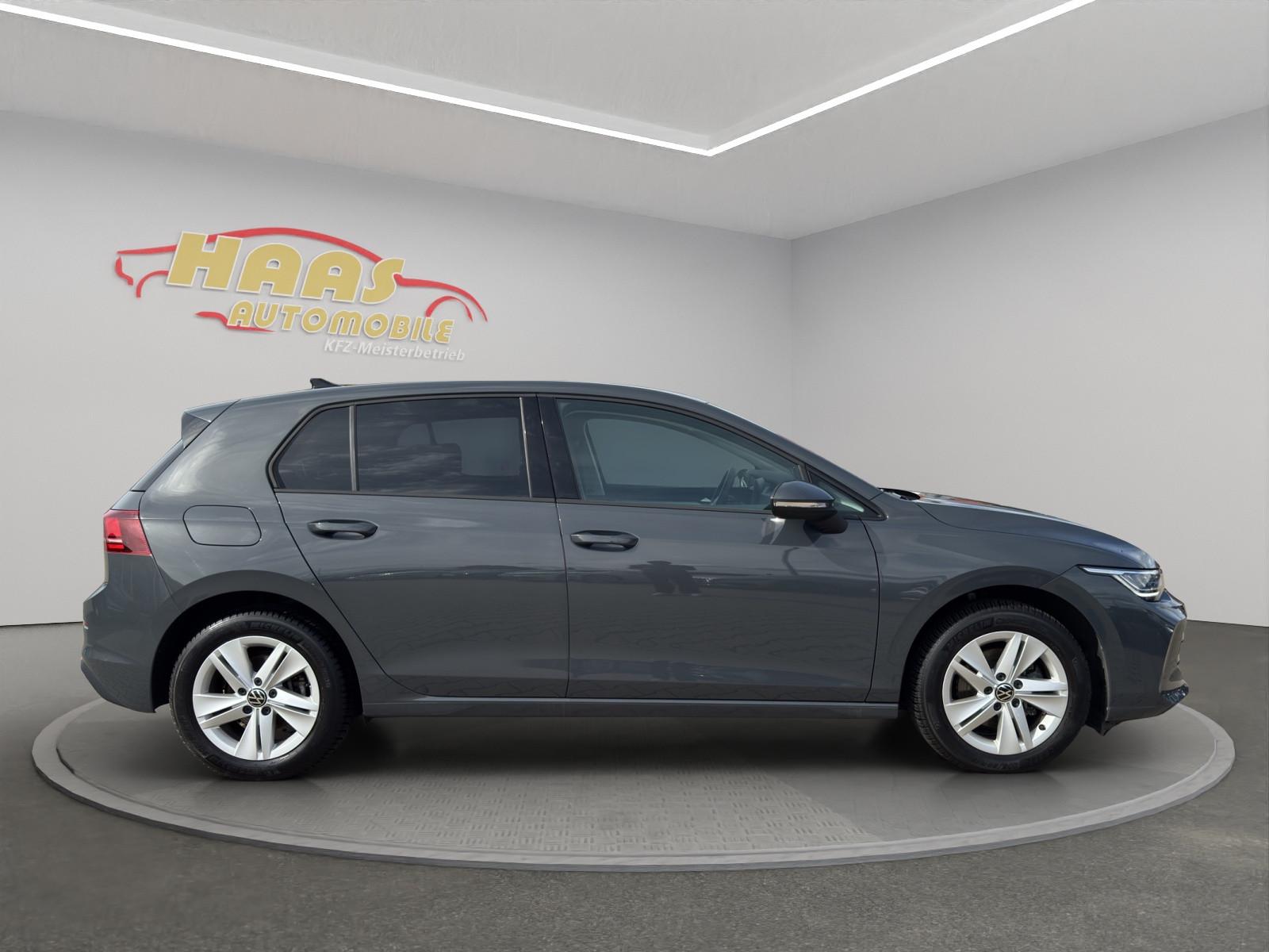 Volkswagen Golf VIII Lim. 1.5 eTSI Life*App-Connect*, миниатюра 4