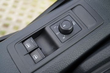 Volkswagen T6 Transporter  Kasten lang KLIMA-AHK-3SITZER-
