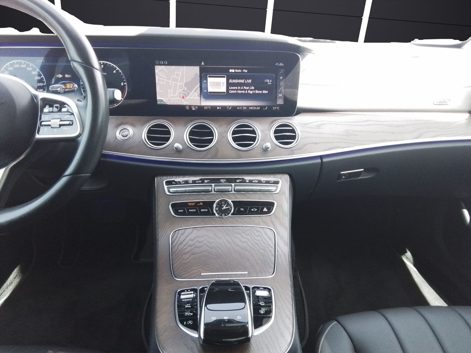 Fahrzeugabbildung Mercedes-Benz E 400 d 4M Exclusive BEAM DISTRONIC STH COMAND T