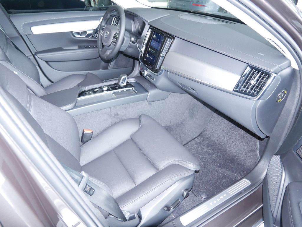 Volvo V90 B4 Plus Bright PDC SHZ LEDER KAMERA NAVI LED foto 2