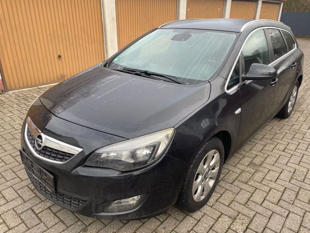 Opel Astra J Sports Tourer Sport 1.7