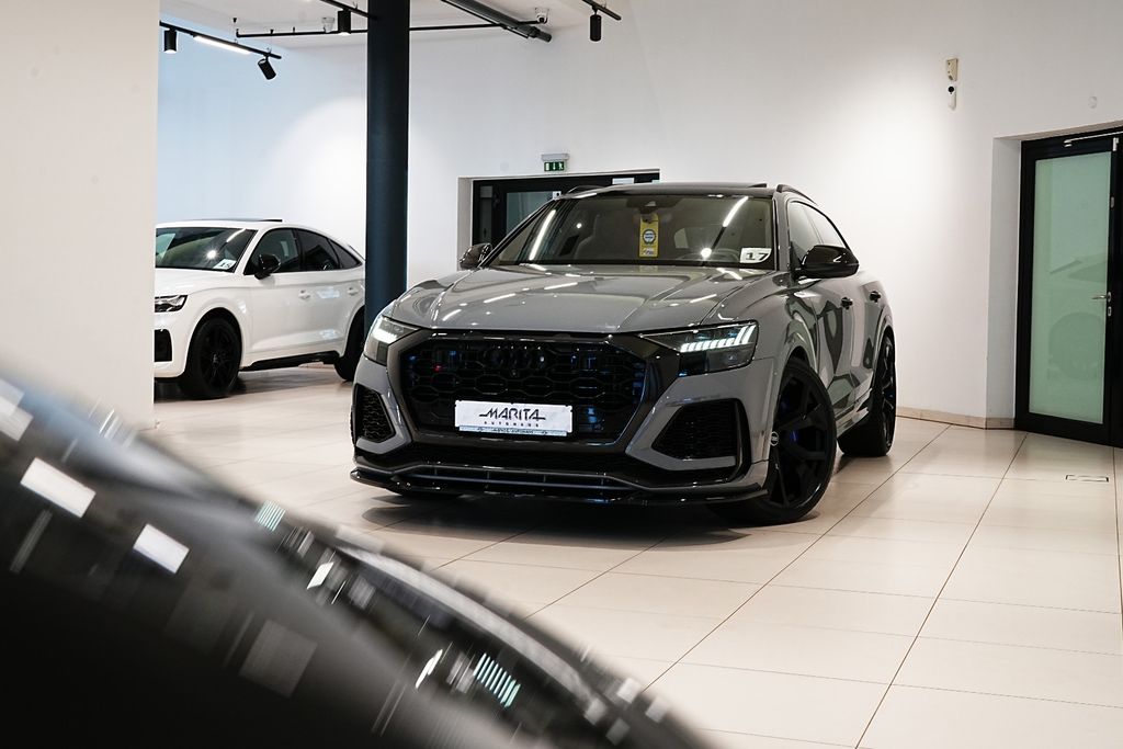 Image of Audi RSQ8