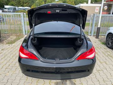 Fahrzeugabbildung Mercedes-Benz CLA 200*Navi*Bluetooth*Tempomat*Klima*