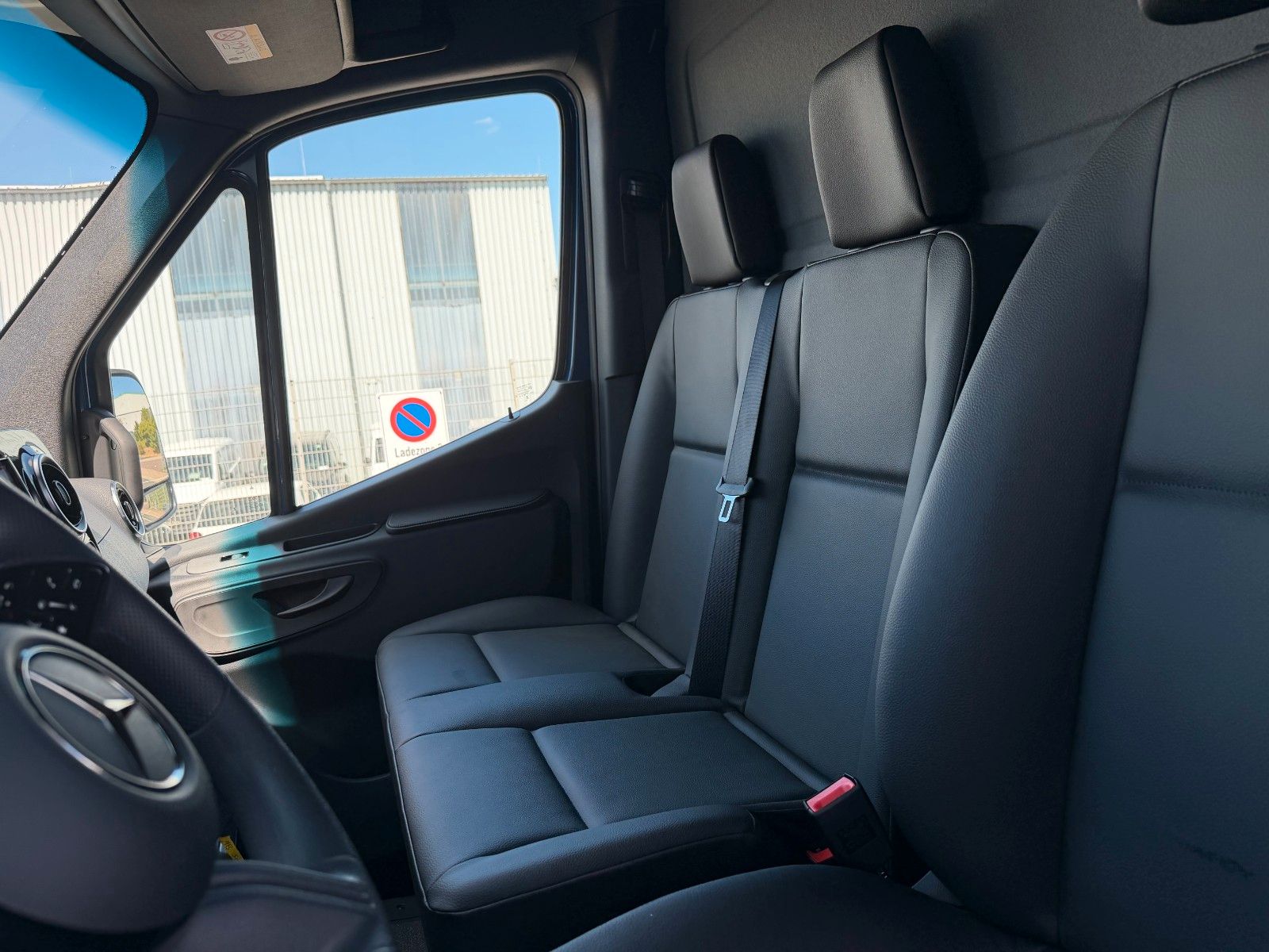 Fahrzeugabbildung Mercedes-Benz Sprinter 317 CDI 4325 Pritsche Klima Navi