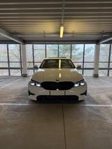 BMW 330d Sport Line Automatik Sport Line - BMW 330 Gebrauchtwagen in München