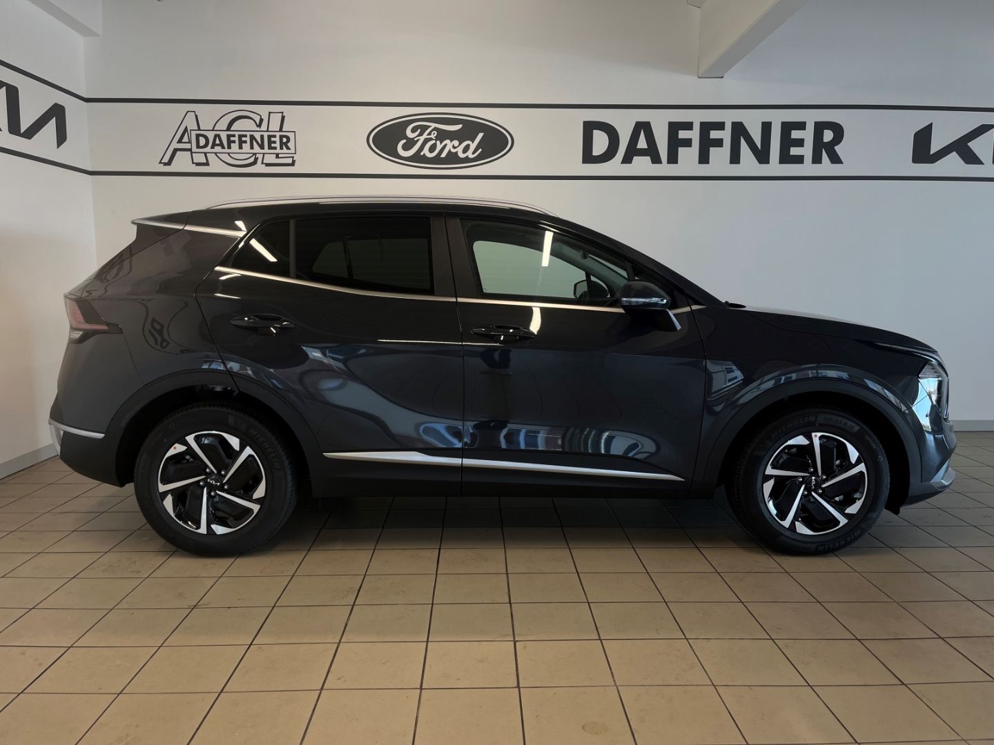 Fahrzeugabbildung Kia Sportage 1.6 T-GDI Vision, Navi, Teilleder, SHZ