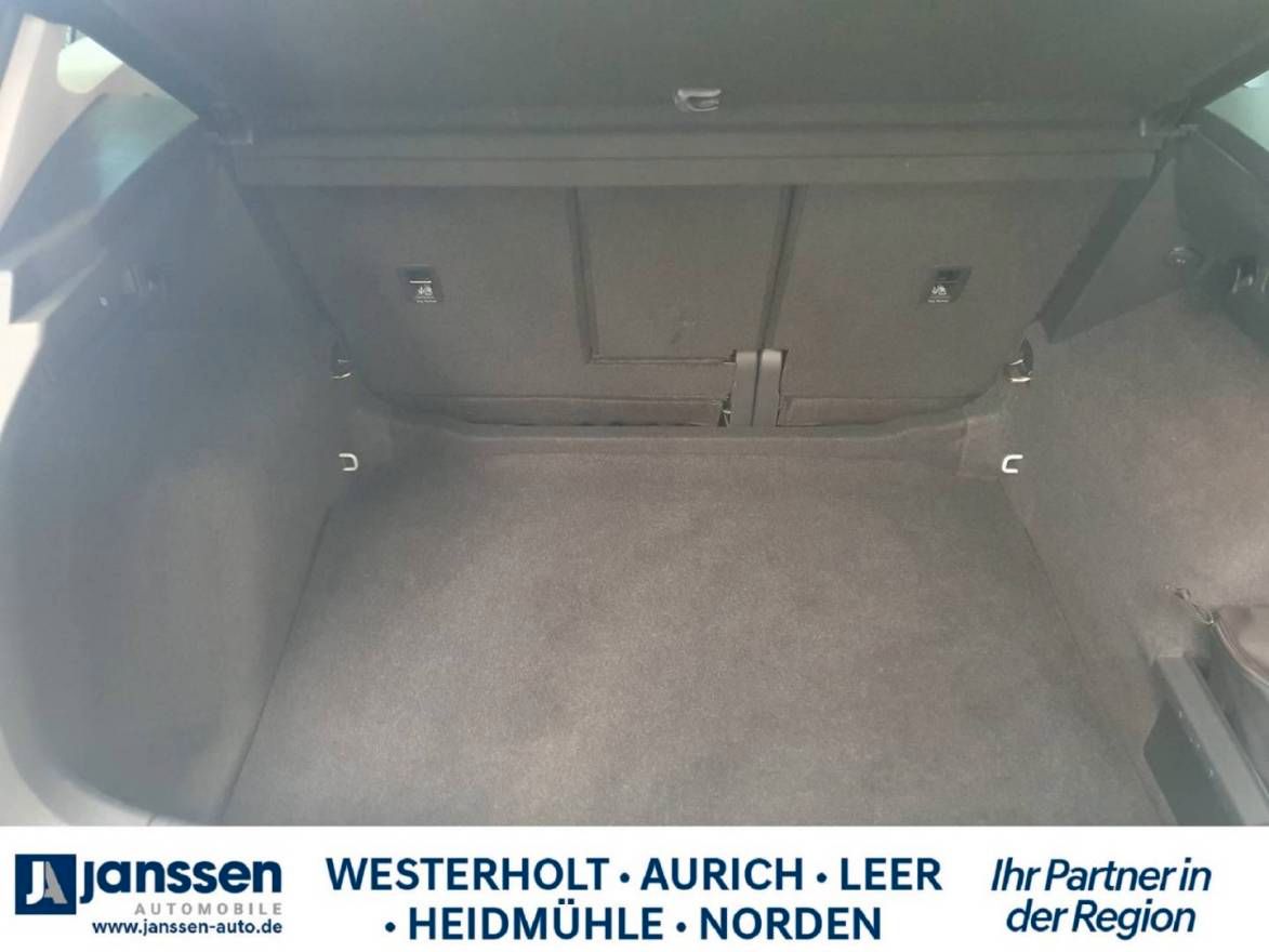 Fahrzeugabbildung Volkswagen VW Tiguan 4motion/Automatik/PDC/Navi/Sitzheizung