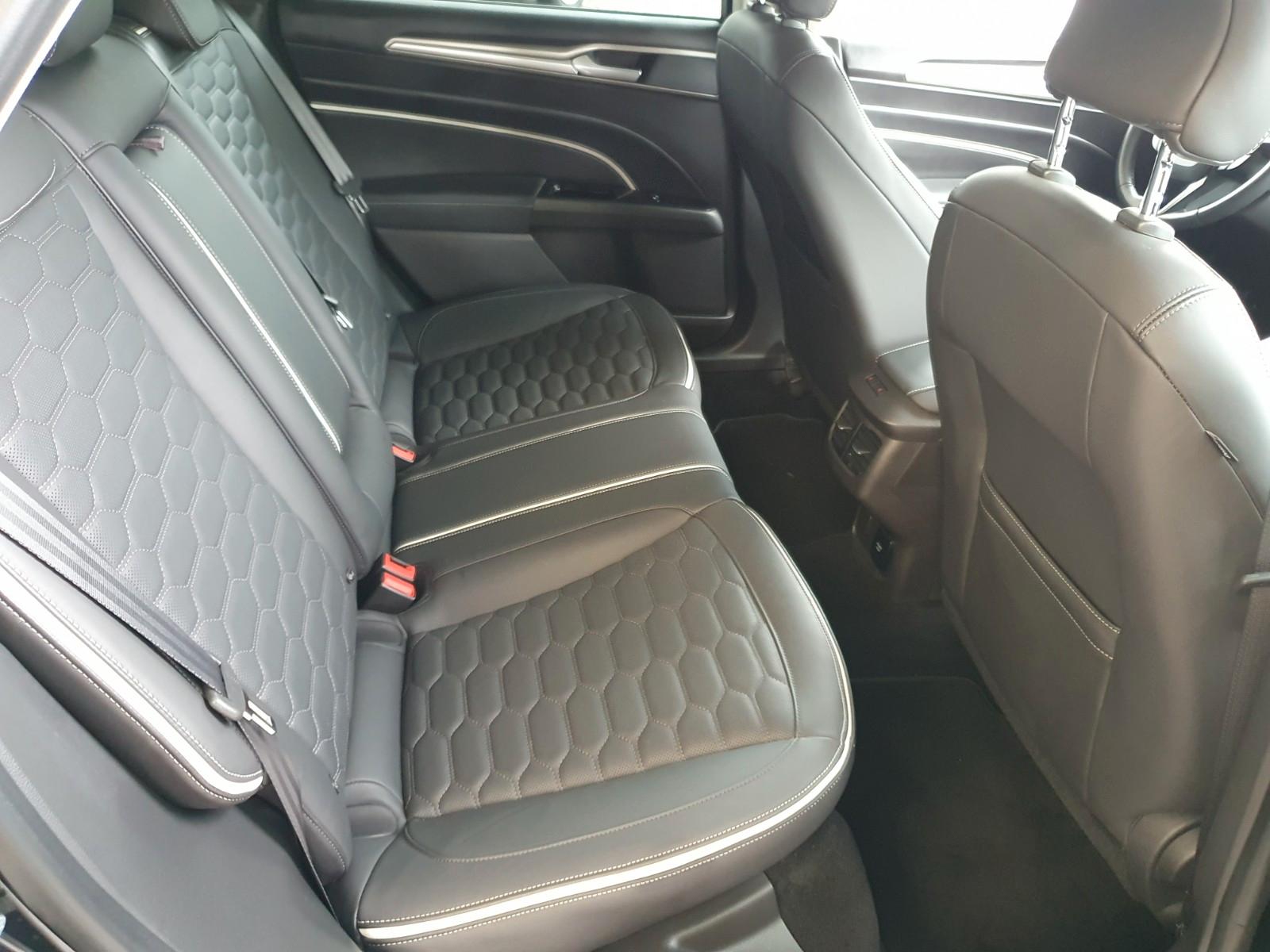 FORD MONDEO SW VIGNALE 2.0 TDCI 211ch BVA Sièges chauffants cuir Historique présent - 1ERE MAIN