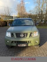Nissan Pathfinder 2.5 dCi XE STIER BUNDESWEHR - Nissan Pathfinder aus 2014