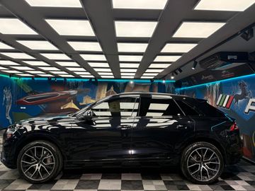 Audi Q8 - 4