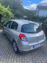 Renault Clio 3   1.2 L  16V TÜV Eco2  75 PS