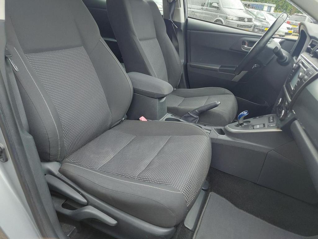 Toyota Auris Touring Sports