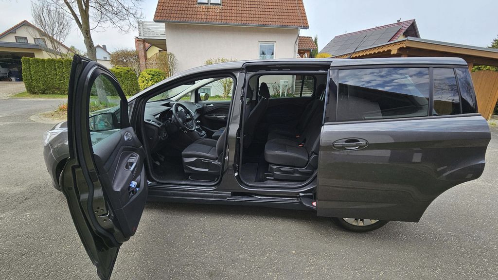 Image of Ford Grand C-Max