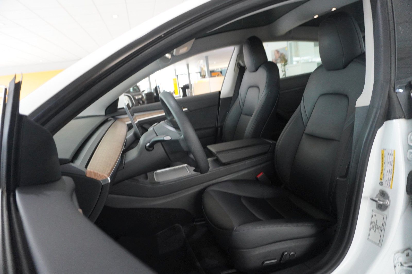 Fahrzeugabbildung Tesla Model 3 LONGRANGE DUAL-MOTOR NAVI/KAMERA/DAB/AMD
