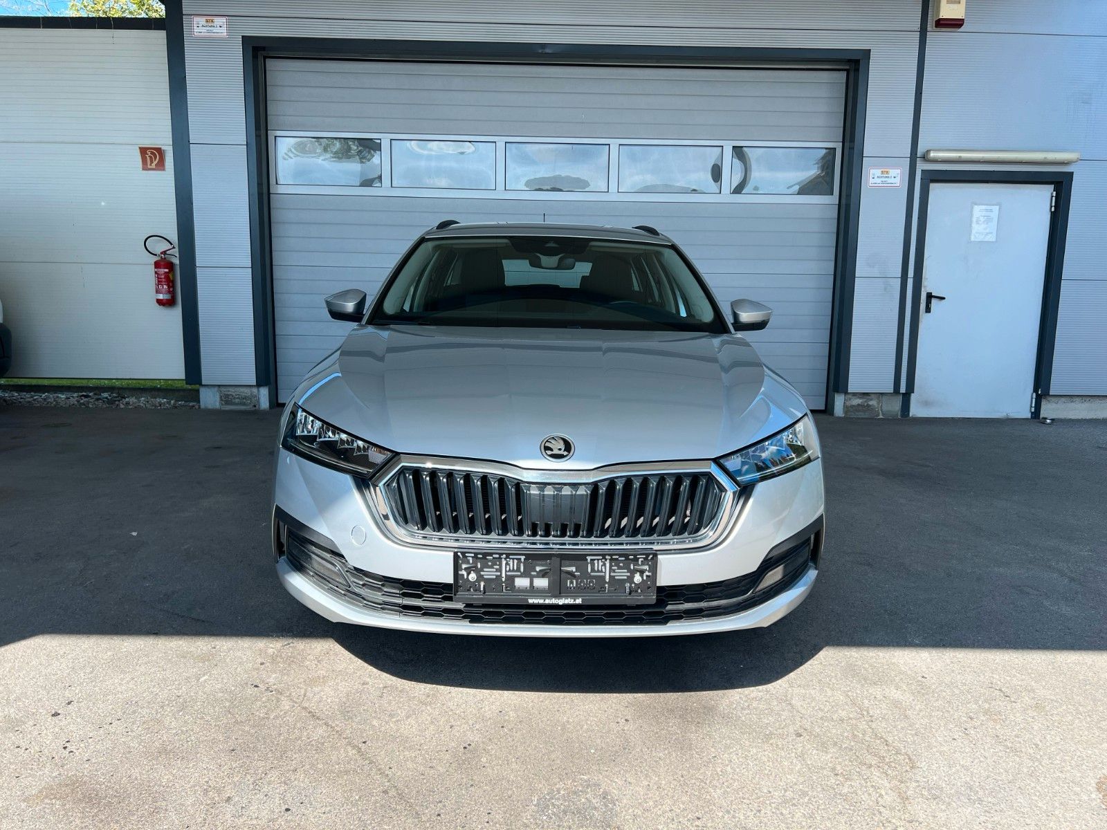 Skoda Octavia Combi Ambition 4x4 LED/PARKTR./TEMPOMAT