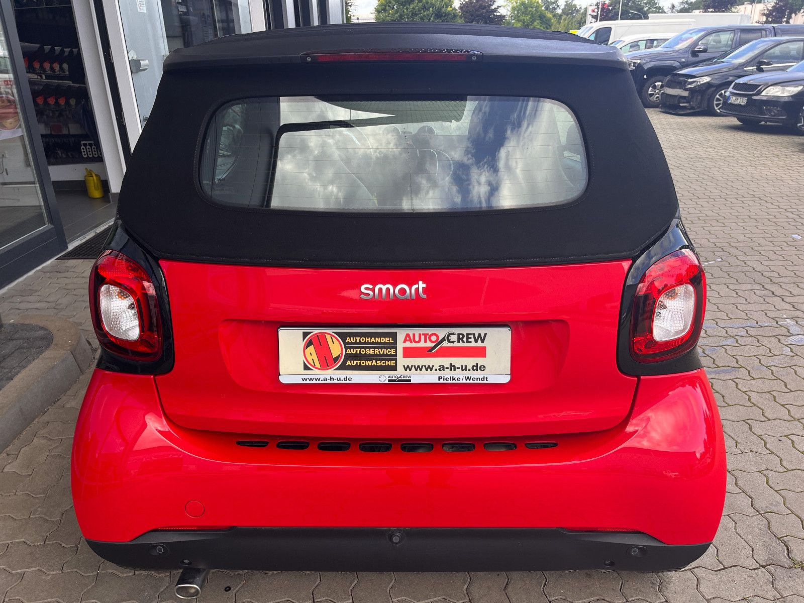 Fahrzeugabbildung Smart ForTwo Cabrio  66 kW Automatik / SHZ