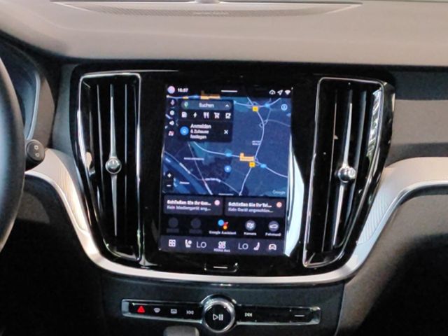 VOLVO V60 T6 (Bild 17 von Array)