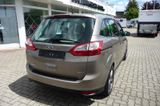 Ford Grand C-MAX Titan.*Winterräder*NAVI*AHZV - Ford Grand C-Max mit Benzin-Antrieb: Kombi