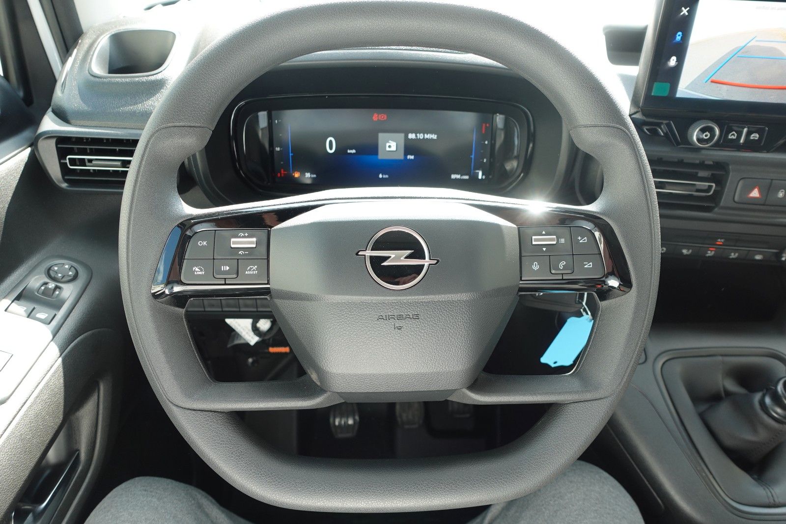 Fahrzeugabbildung Opel Combo E Cargo XL, Schlechtweg, FlexCargo, Navi