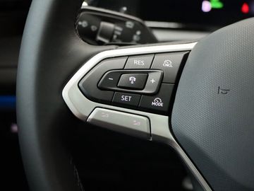 Fahrzeugverkauf 14 Volkswagen Tiguan 1.5 eTSI AHK StHz Schiebedach