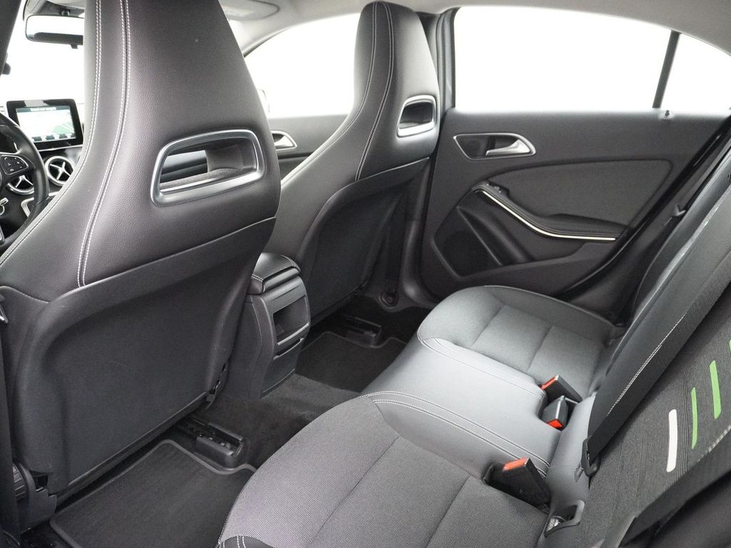 Mercedes-Benz A 160 Ambition Led navi