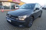 Volkswagen Tiguan Comfortline*Assist-Paket*Sitzh*Navi*AZV* - Volkswagen Tiguan in Halle