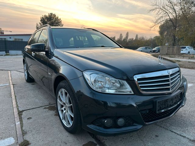 Mercedes-Benz C 220 T CDI DPF (BLUEEFFICIENCY)