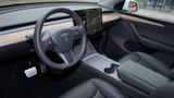 Tesla Y PERFORMANCE DUAL AWD*PANO*21"*PILOT*92,3% - Tesla Model Y in Hamburg