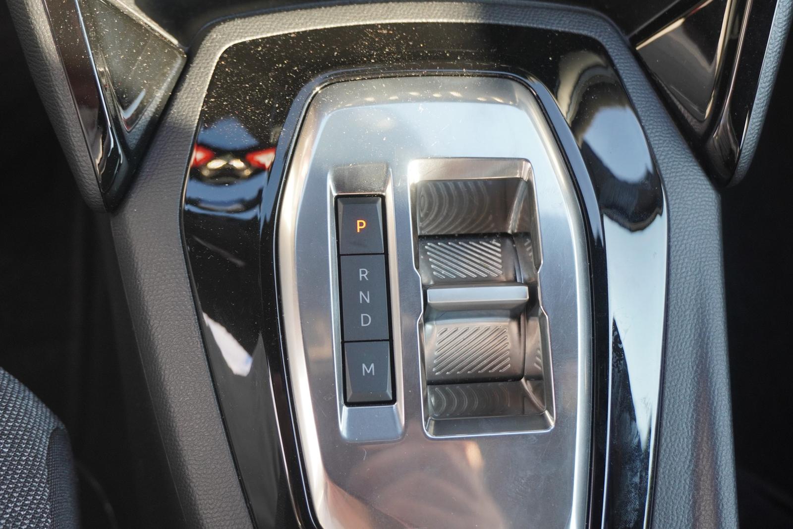 Peugeot 2008 1.2 PureTech Aut. LED Android Apple Kamera