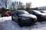 Alfa Romeo Stelvio 2.0l Turbo Veloce MY18 AT8 Q4 Bi Xenon/S - Alfa Romeo: Schwarz
