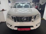 Nissan Navara NP300 Acenta Double Cab 4x4 TÜV 09/27 - Nissan Navara mit Diesel-Antrieb