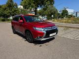 Mitsubishi Outlander Edition 100 2WD*2.0*Display*Kamera*Top - Mitsubishi Outlander Edition mit Benzin-Antrieb