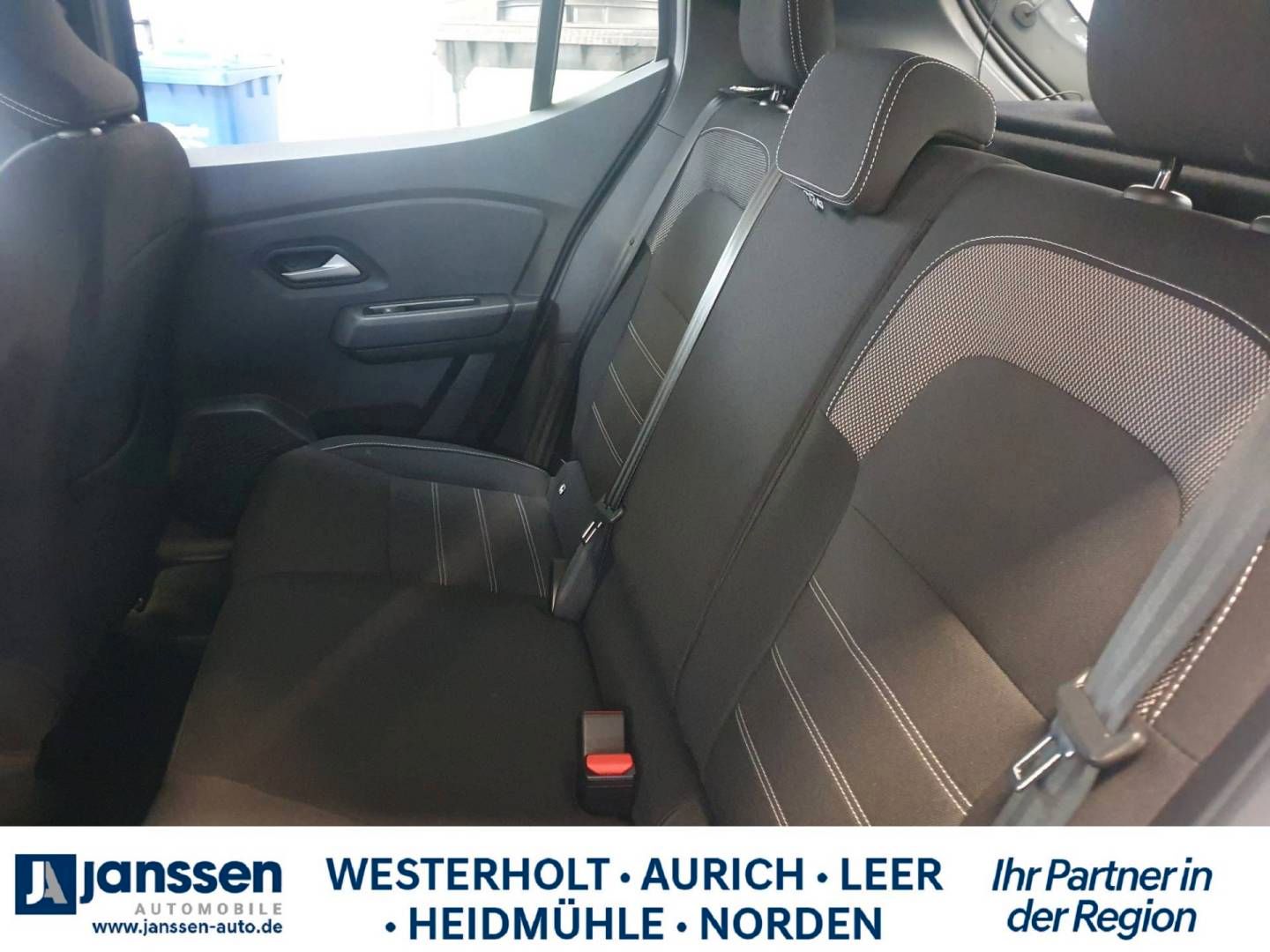 Fahrzeugabbildung Dacia Sandero Expression TCe 90 CVT