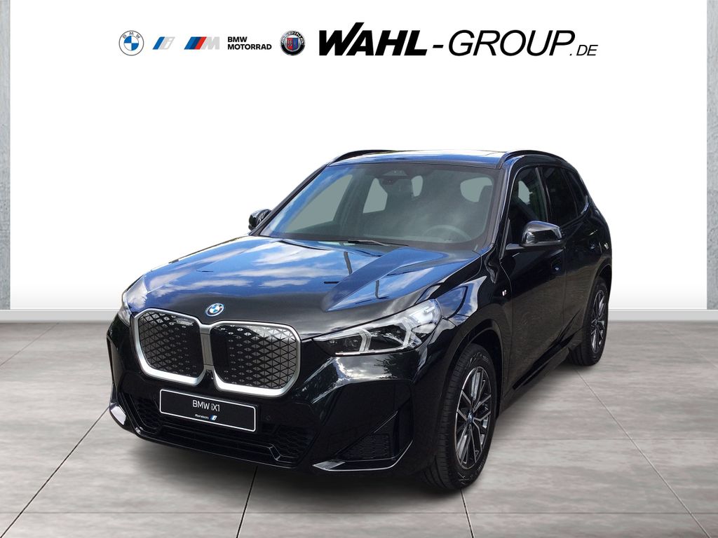 BMW iX1