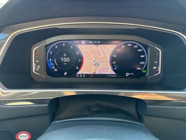 Tiguan 1.5 TSI R-LINE LED+NAVI.+AHK+ACC+SIHZ+PDC