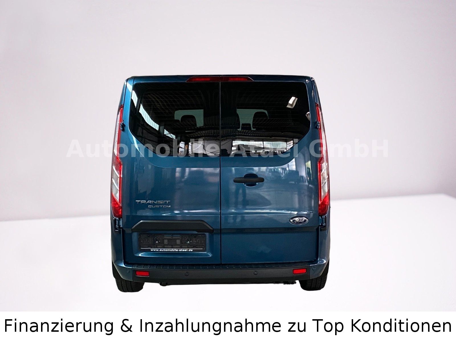 Fahrzeugabbildung Ford Transit Custom 340 L2H1 *9-Sitzer* NAVI (2819)