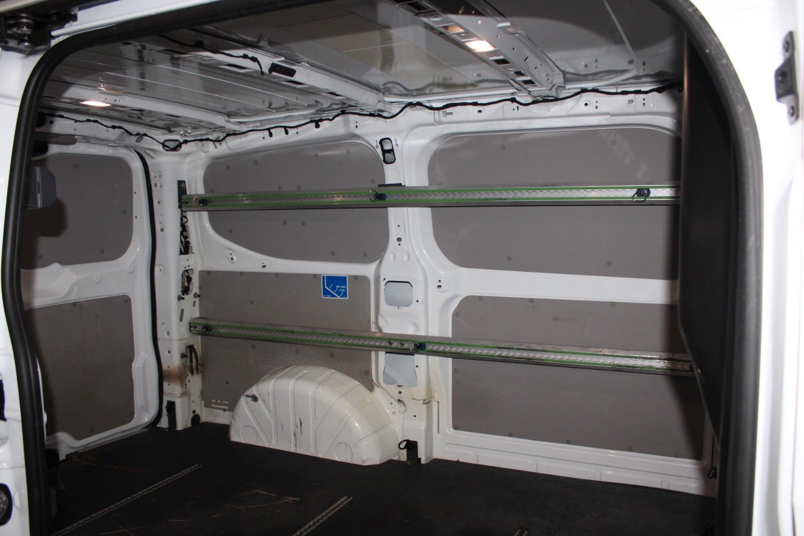 Fahrzeugabbildung Ford Transit Custom L1 TREND LED NAVI CAM ACC SHZ uvm