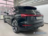 Audi Q8 e-tron 55 S-LINE BLACK AHK+PANO+NP120TEUR+VOL - Audi: V12