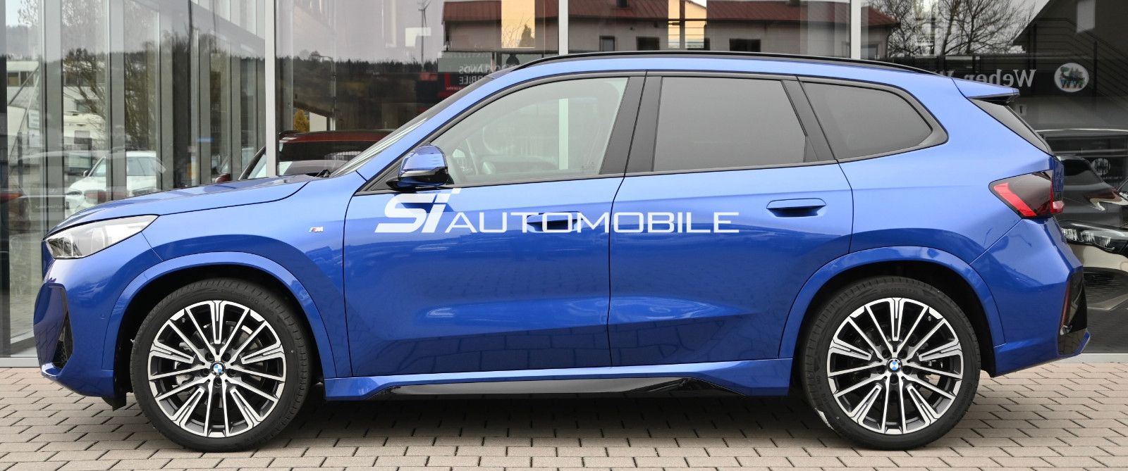 Fahrzeugabbildung BMW X1 xDrive23d M-Sport °ACC°AHK°HARMAN°LENKR.HEIZ°