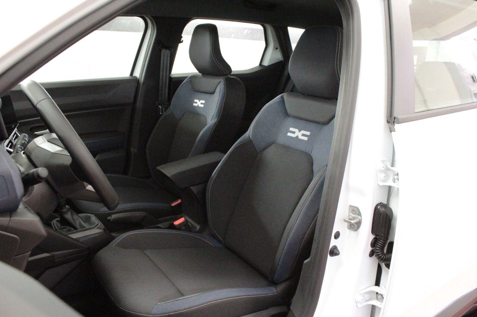 Fahrzeugabbildung Dacia Duster ECO-G 100 Expression*Winterpaket*