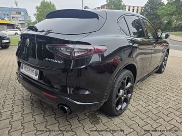 Alfa-Romeo Stelvio - 6