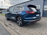 Volkswagen Touareg 3.0 V6 TDI 210kW 4MOTION Tiptronic - - Volkswagen Touareg: 2.0