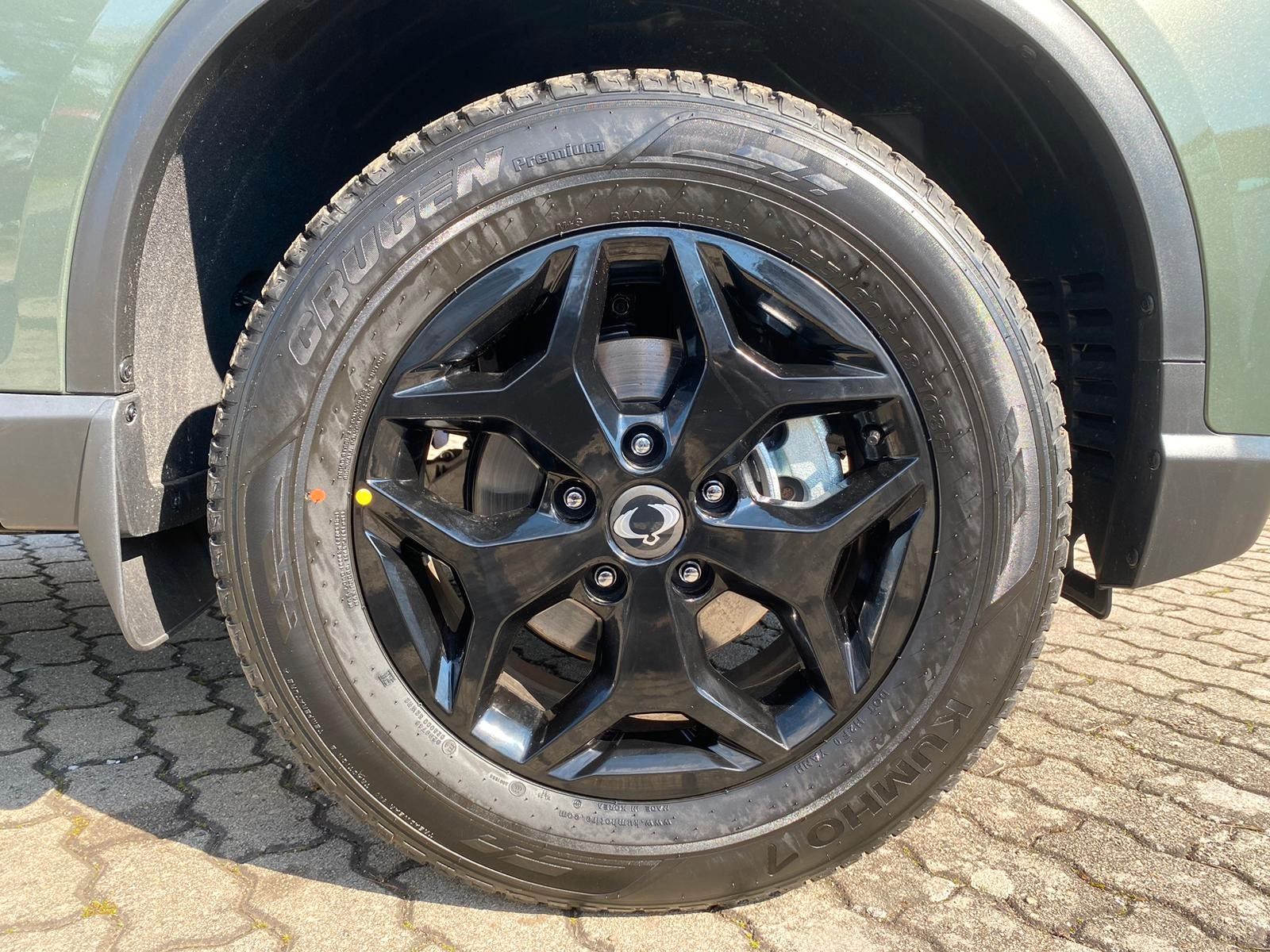 Fahrzeugabbildung Ssangyong Musso Grand 2.2d AT 4x4 BLACK LEDER+XENON+SD+DIF